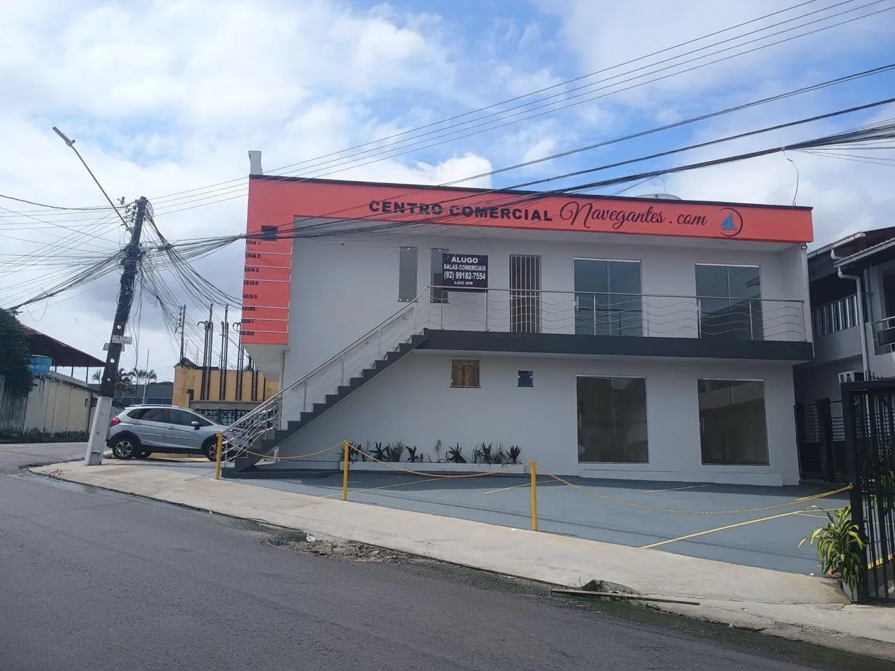 Salas Comerciais - Parque 10. Próx. AV. Tancredo Neves 