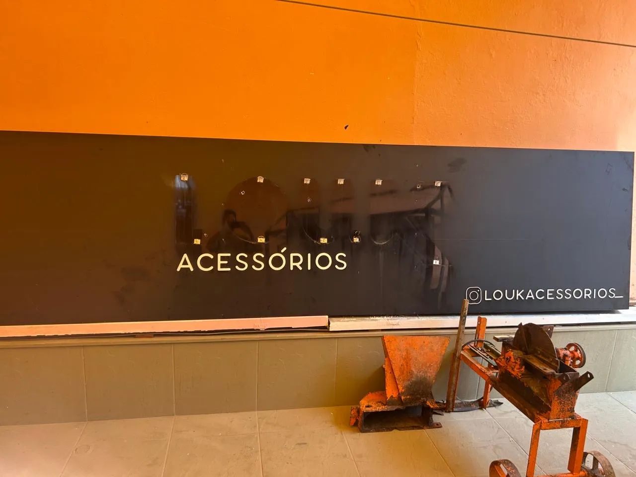 Grande placa comercial em ACM (material de alumínio composto)  - Foto 2