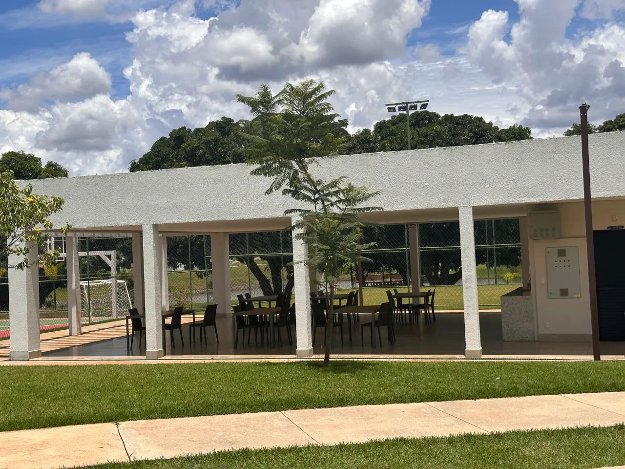 Venda de lote no Condomínio Parqville Quaresmeira Trindade - GO - Foto 5