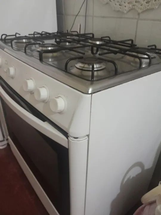 Fogão 6 Bocas Automático  - Foto 2