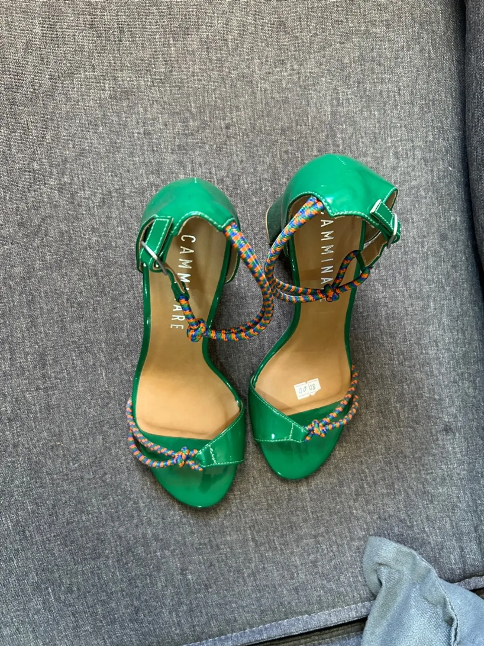 Sandália Camminal Verde - Nova e Elegante!