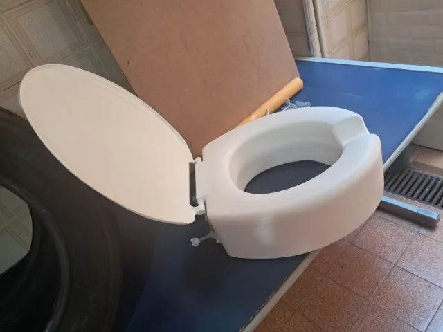 assento elevado para vaso sanitario  - Foto 3