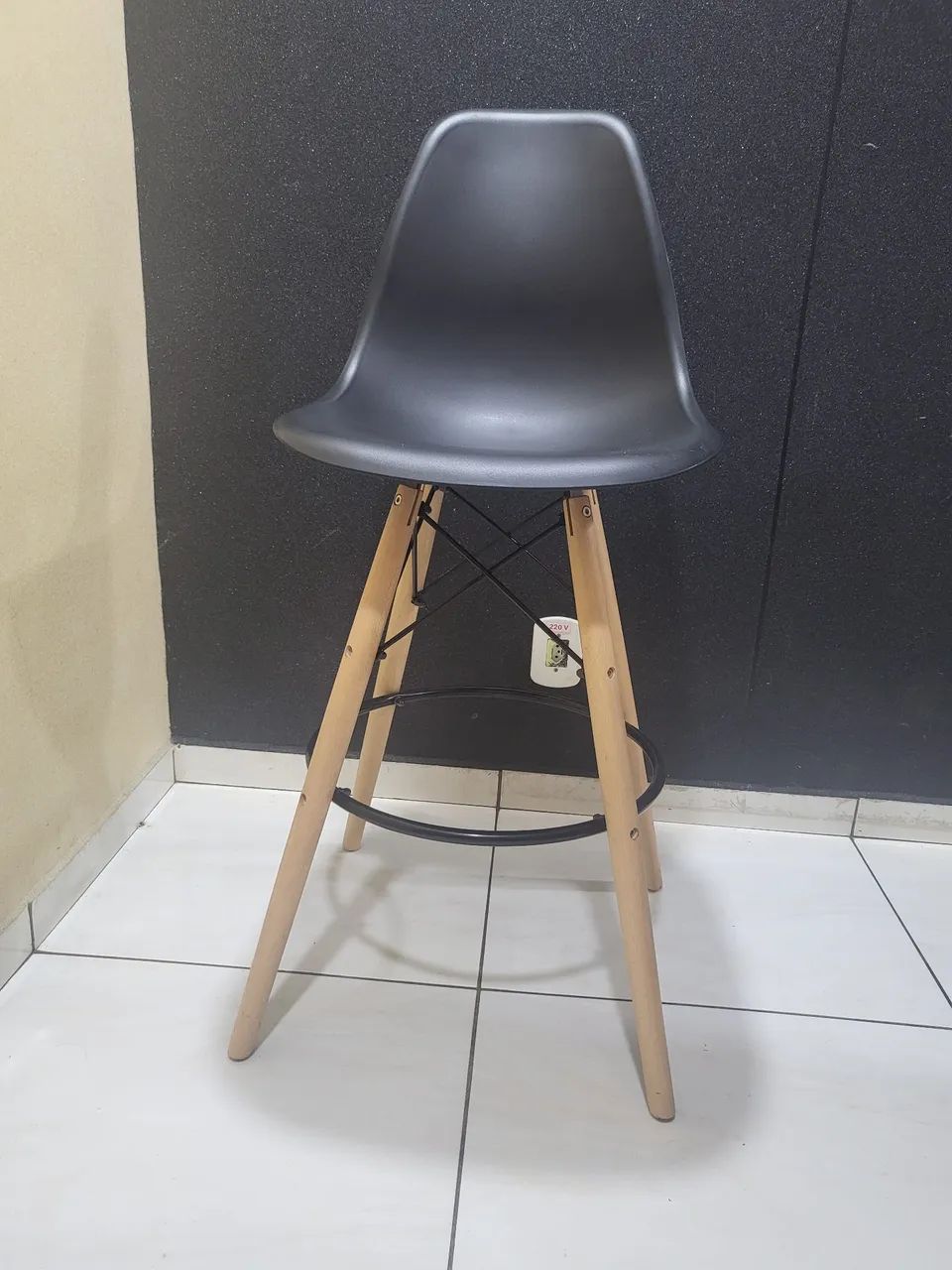 1 Banqueta bistrô alta Gardem life 70cm - Preta (tenho 4 banquetas novas para vender) - Foto 2