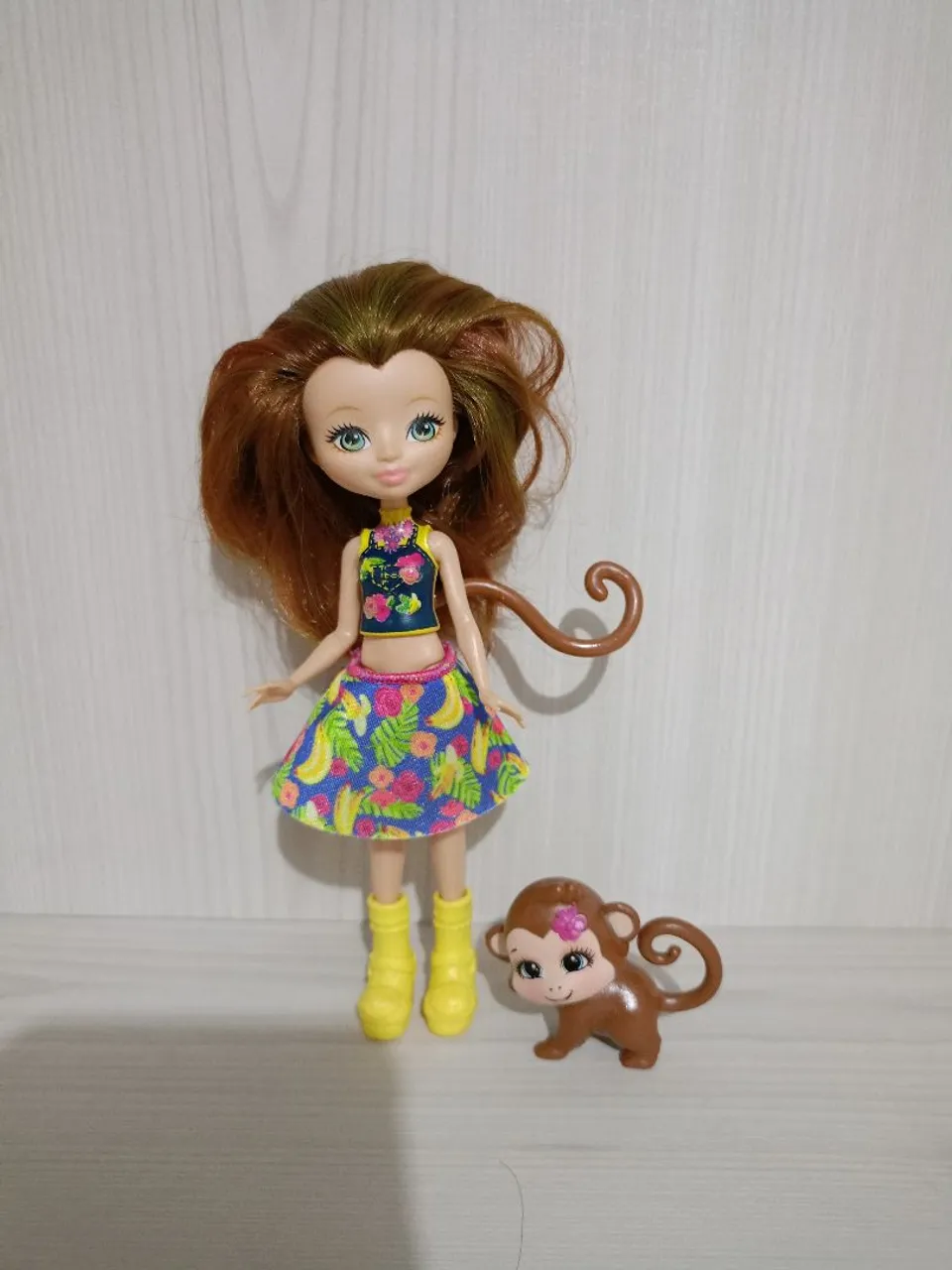 Enchantimals macaco