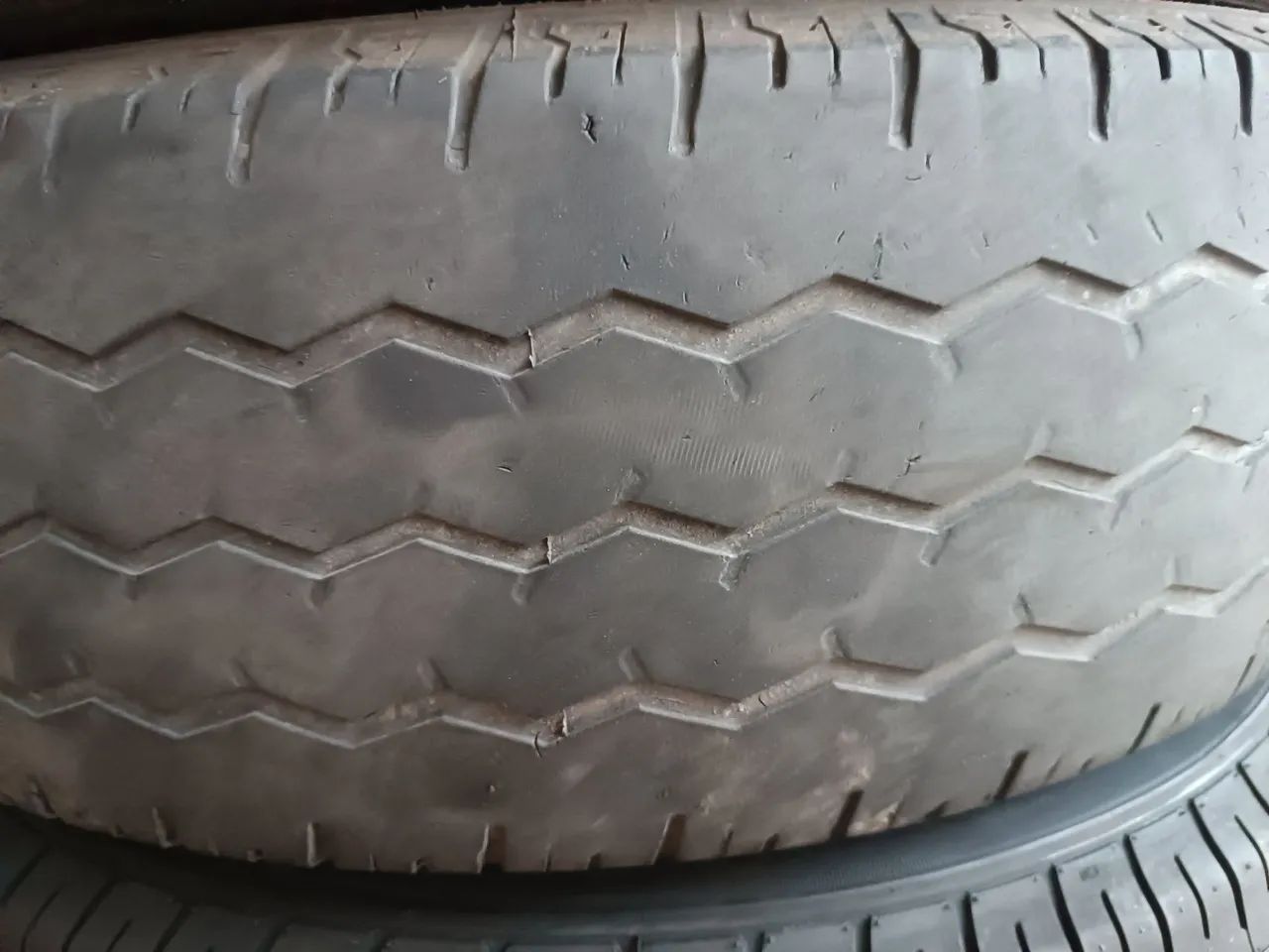Pneus Sprinter/Ducato/Master/Iveco 225/75R16  - Foto 3