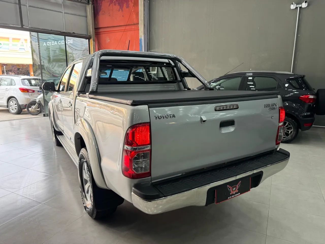 Toyota Hilux SRV flex 4x4 automática ano 2013 - Foto 4