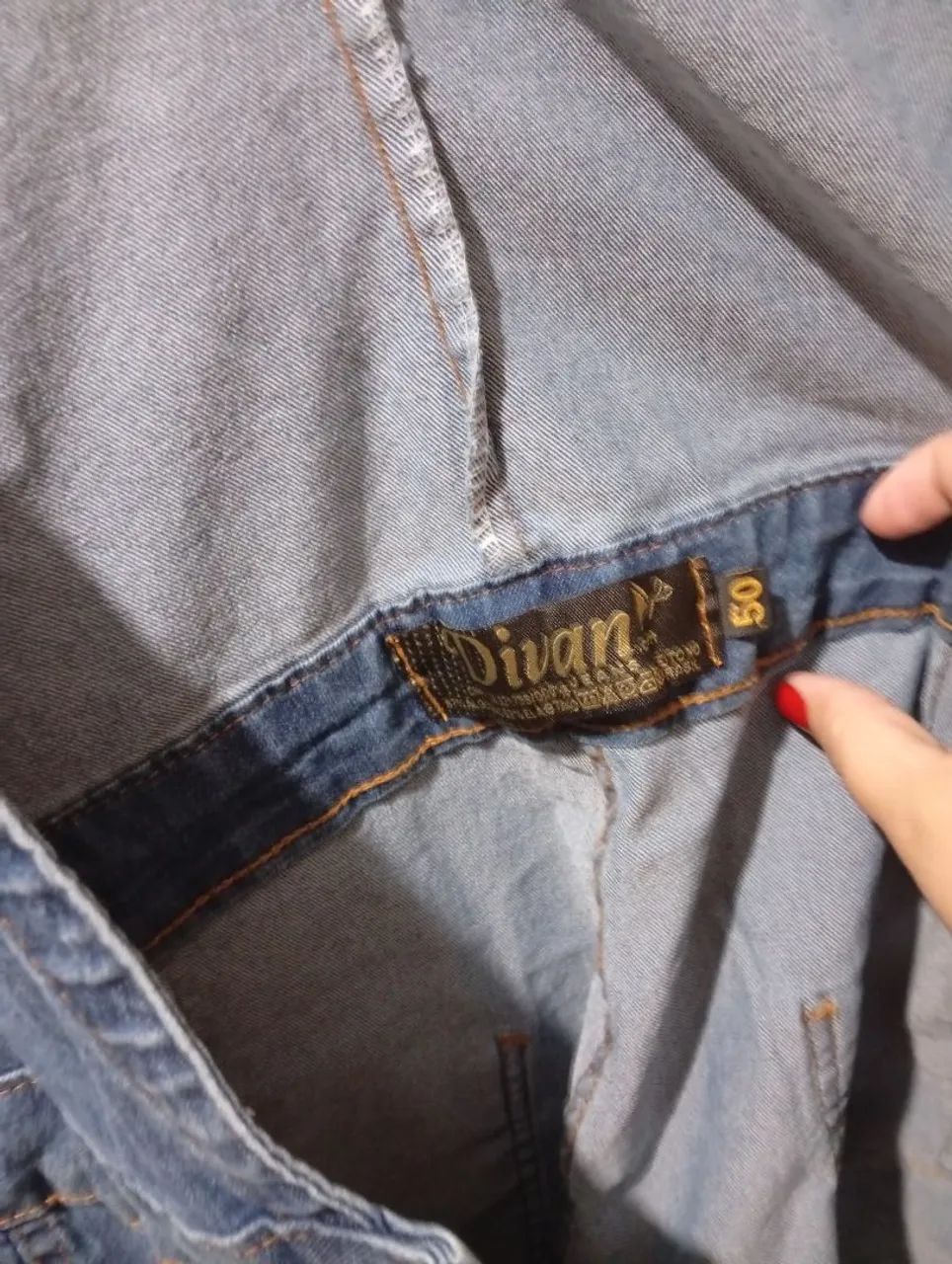 Macaquinho jeans plus size  tamanho 48 - Foto 4