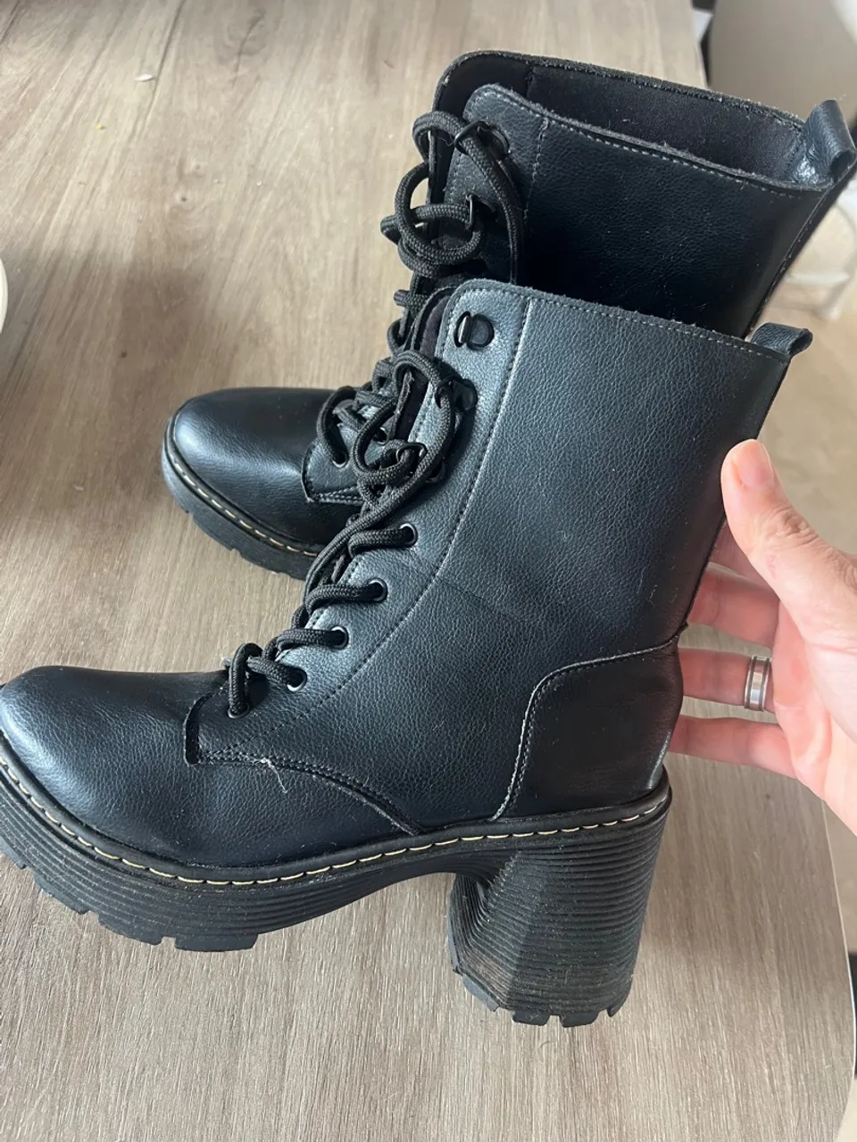 Bota coturno 37