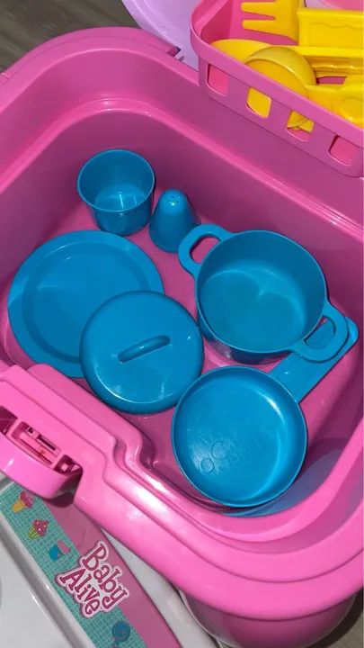 Baby Alive Kit cozinha 2 em 1 banco maleta com acessorios - Foto 3