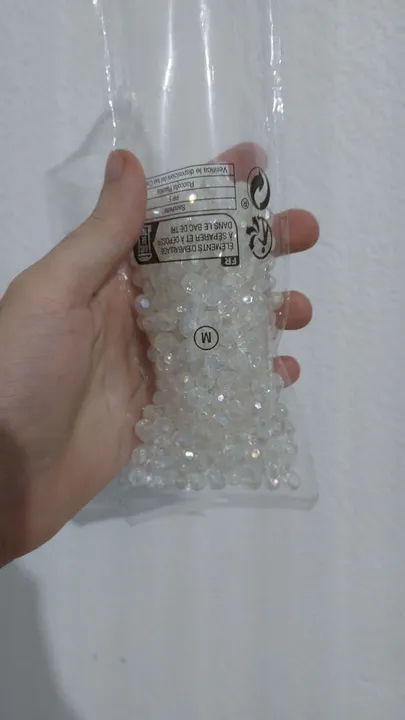 saco de continhas luminosos miçangas