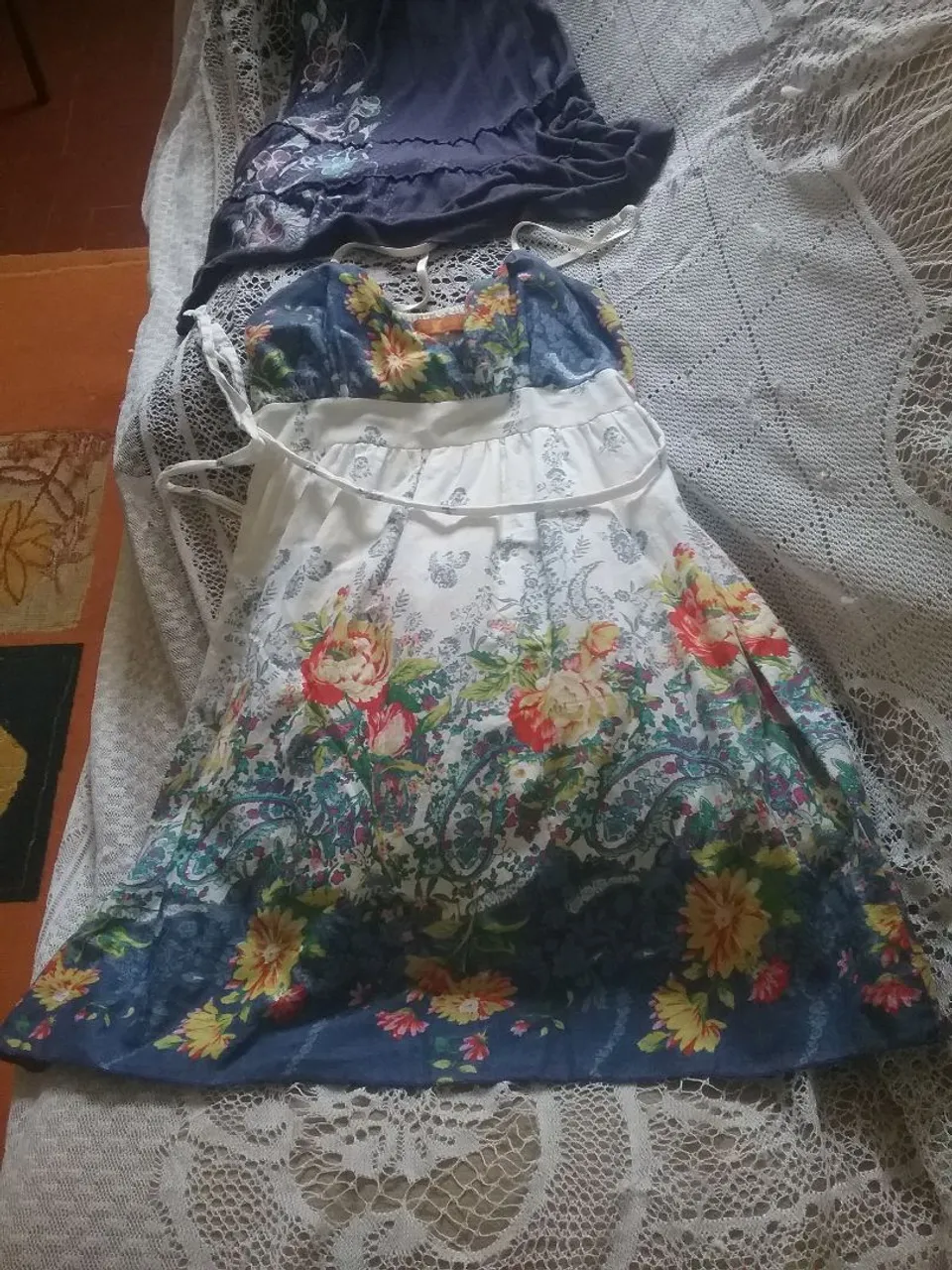 Vestido Floral Azul e Branco - lote