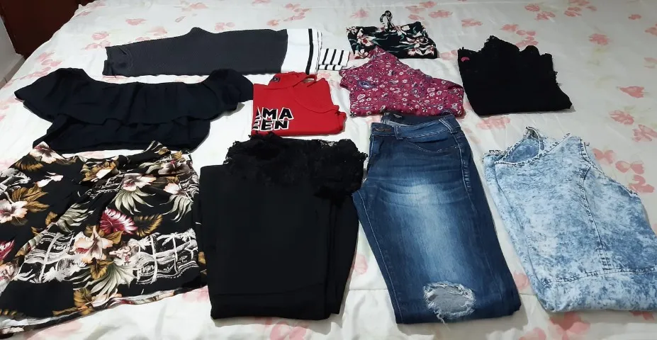 Lote menina adolescente com 12 peças