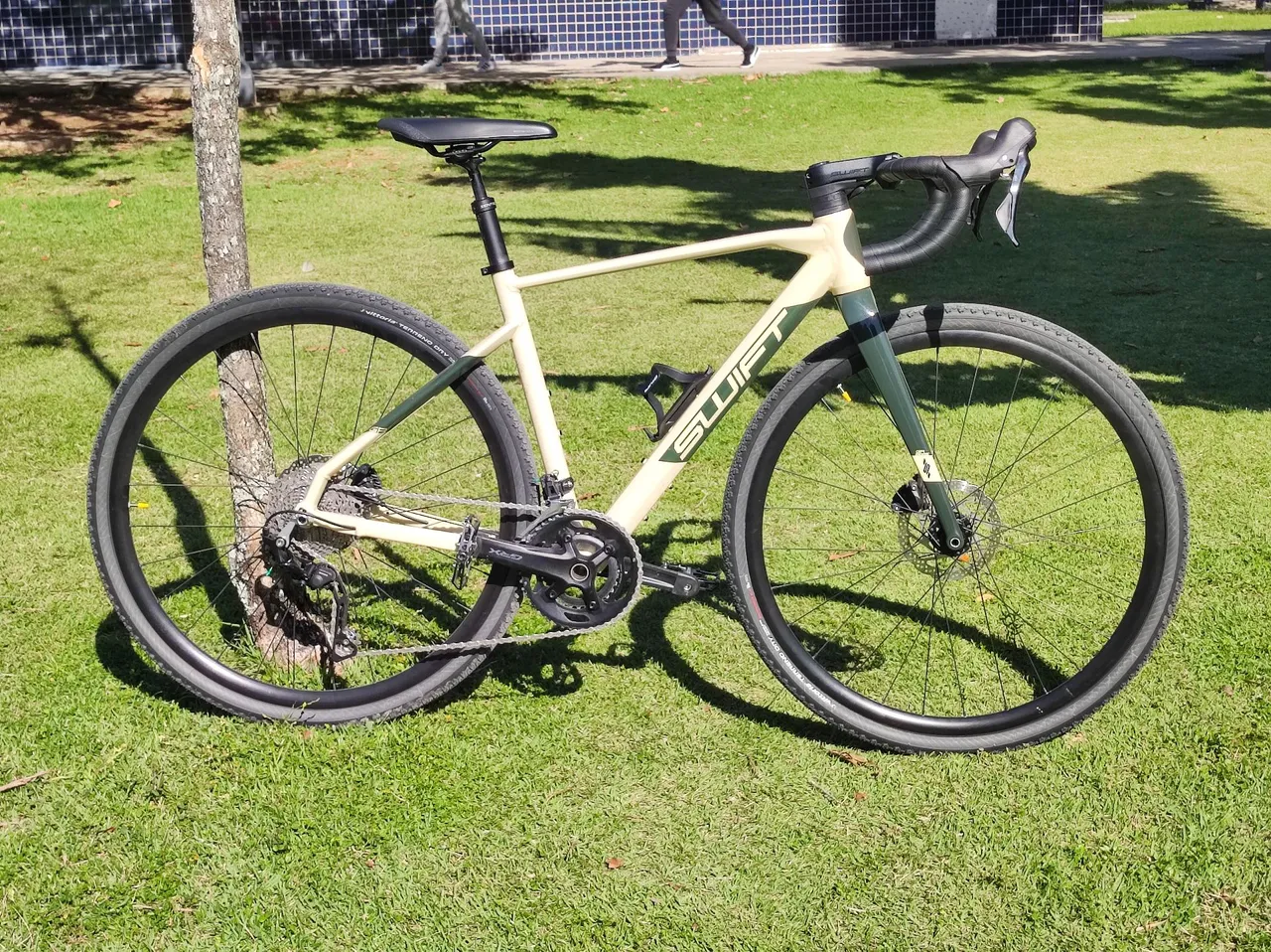 Bicicleta Swift Gravel Enduravox GR Seminova - Tamnaho S - Perfeita para Aventuras!