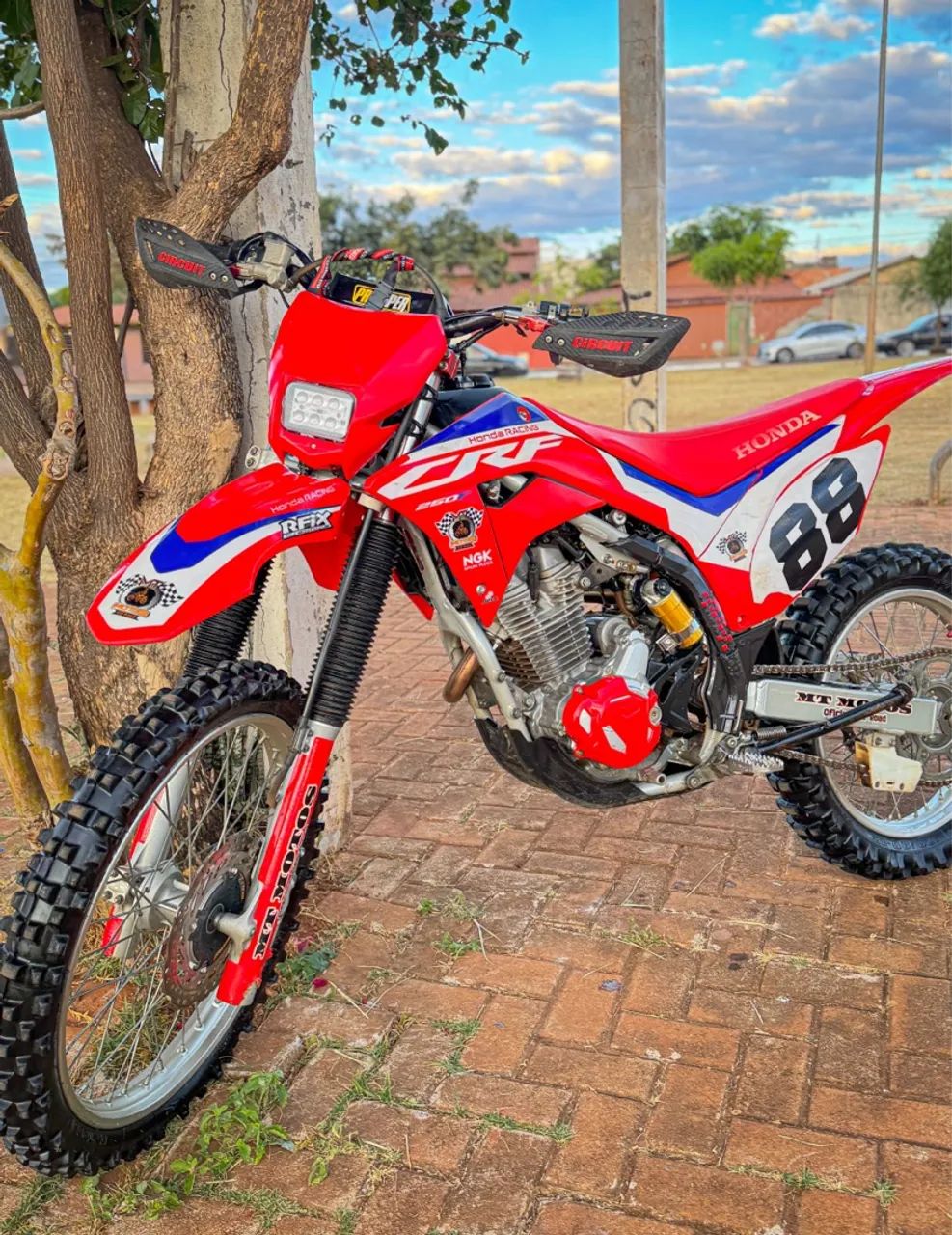 CRF 250F / 2024 / ZERADINHA / USADA POUCAS VEZES  - Foto 3