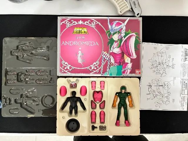 Cavaleiros do Zodíaco - Shun de Andromeda V1 Bandai - Brinquedos e