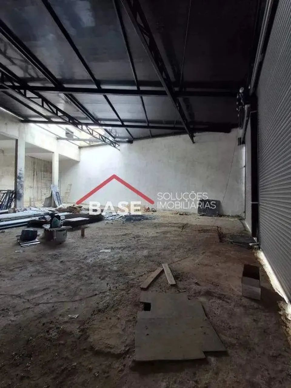 Galpão com mezanino para alugar no bairro Lindeia - Foto 4