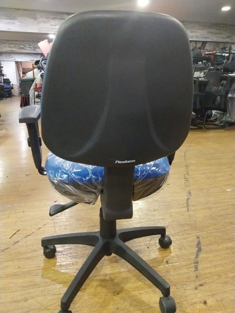 Cadeira de Escritório Executiva Flexform - Foto 2