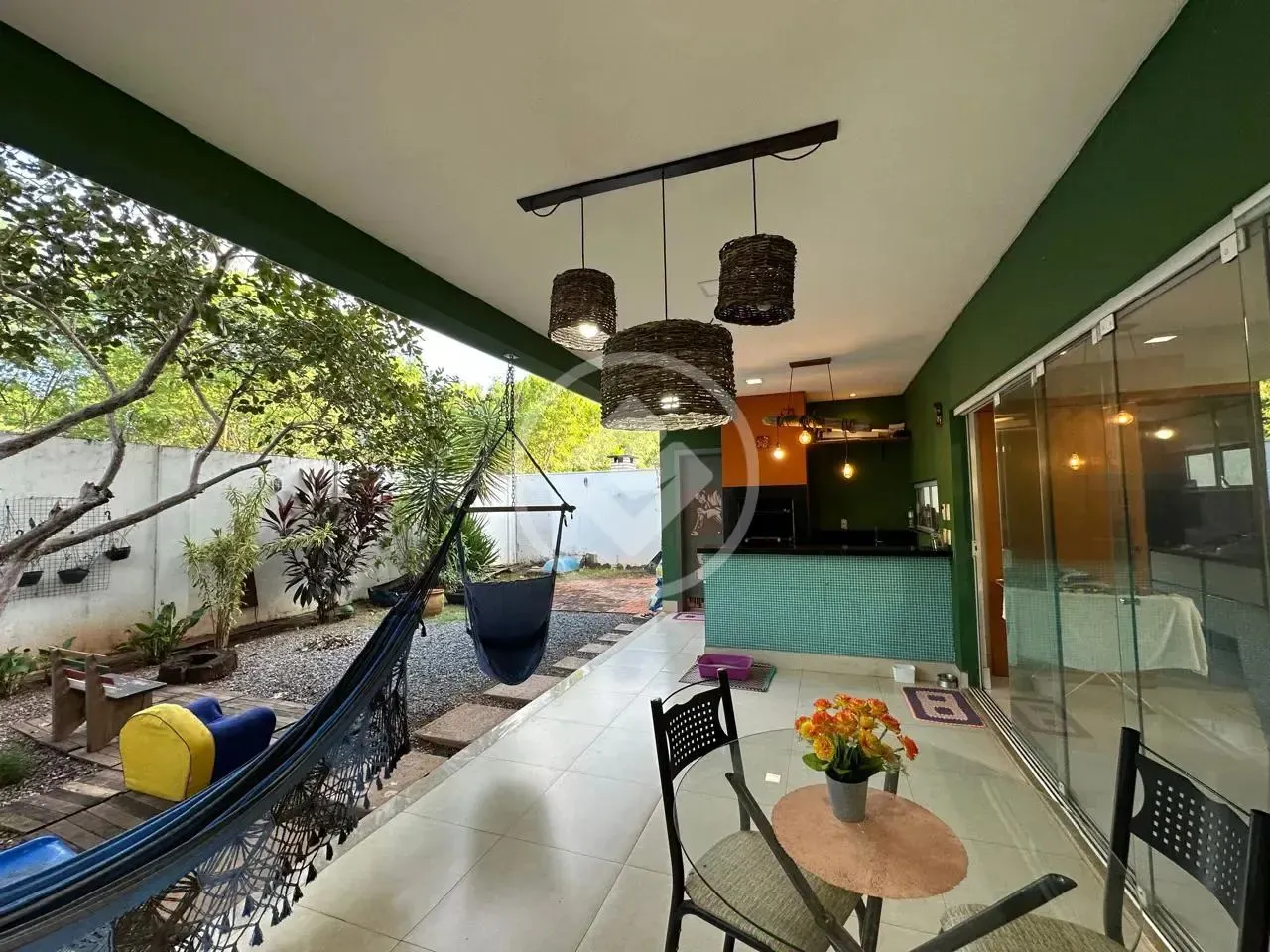Casa no condomínio Alphagarden com 5 quartos ( suíte com closet ) codigo: 110728
