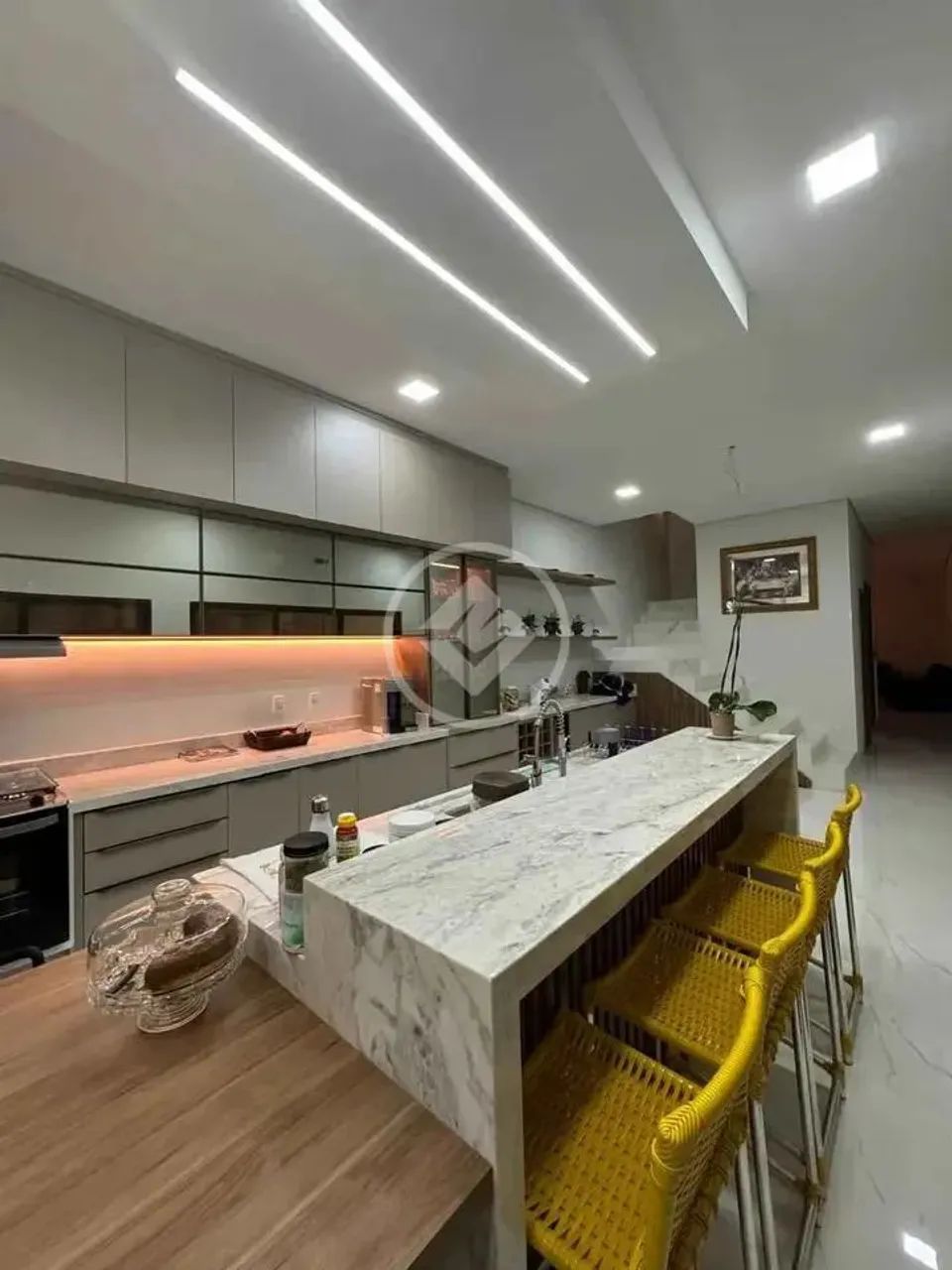 SOBRADO 4 QUARTOS, PORTEIRA FECHADA E ENERGIA SOLAR JARDIM BELO HORIZONTE SINOP-MT codigo: - Foto 4