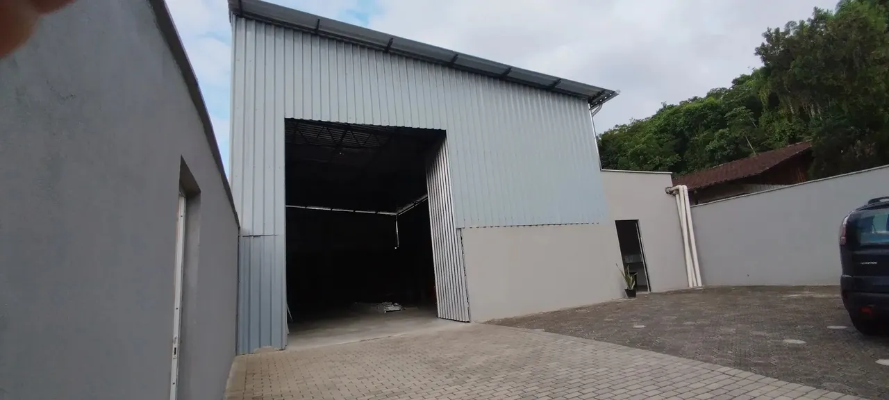 Galpão/Depósito/Armazém para aluguel com 300 metros quadrados