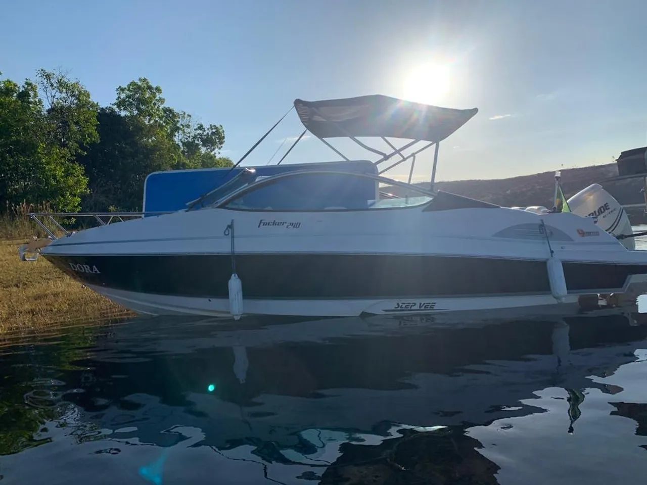 Lancha Foker 240/2011 motor 200hp Enverrud  - Foto 9