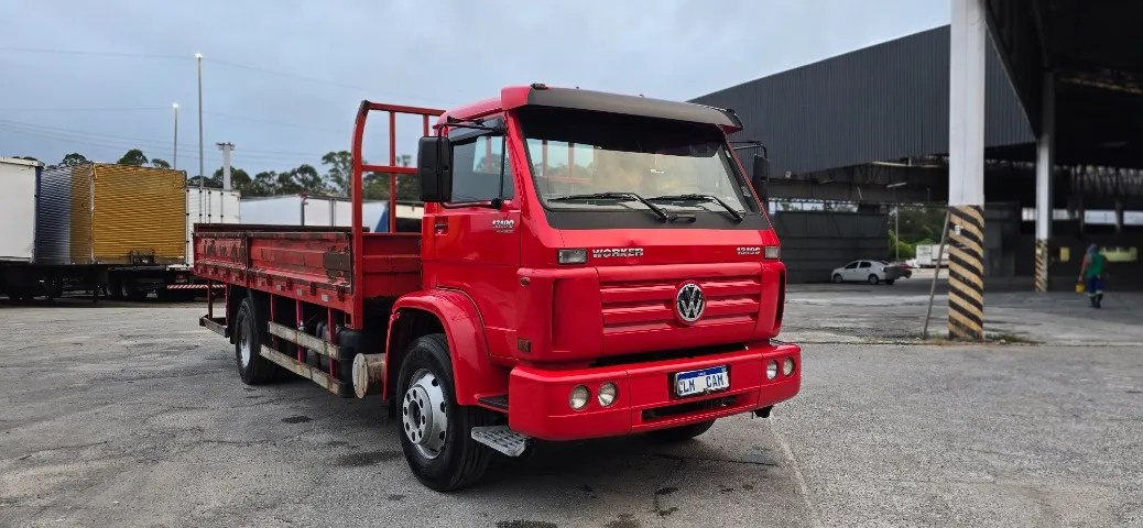 Vw 13190 Worker 2014 Carroceria Aco 6,80 Baixo Km