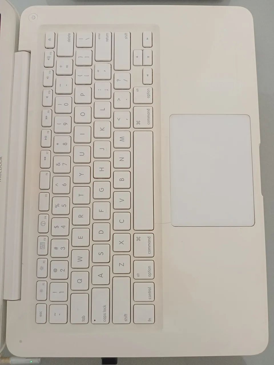 Macbook white64168561021057121