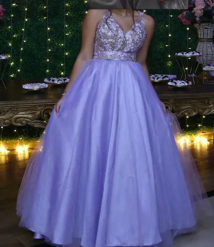 Vestido Lilás Bordado debutante