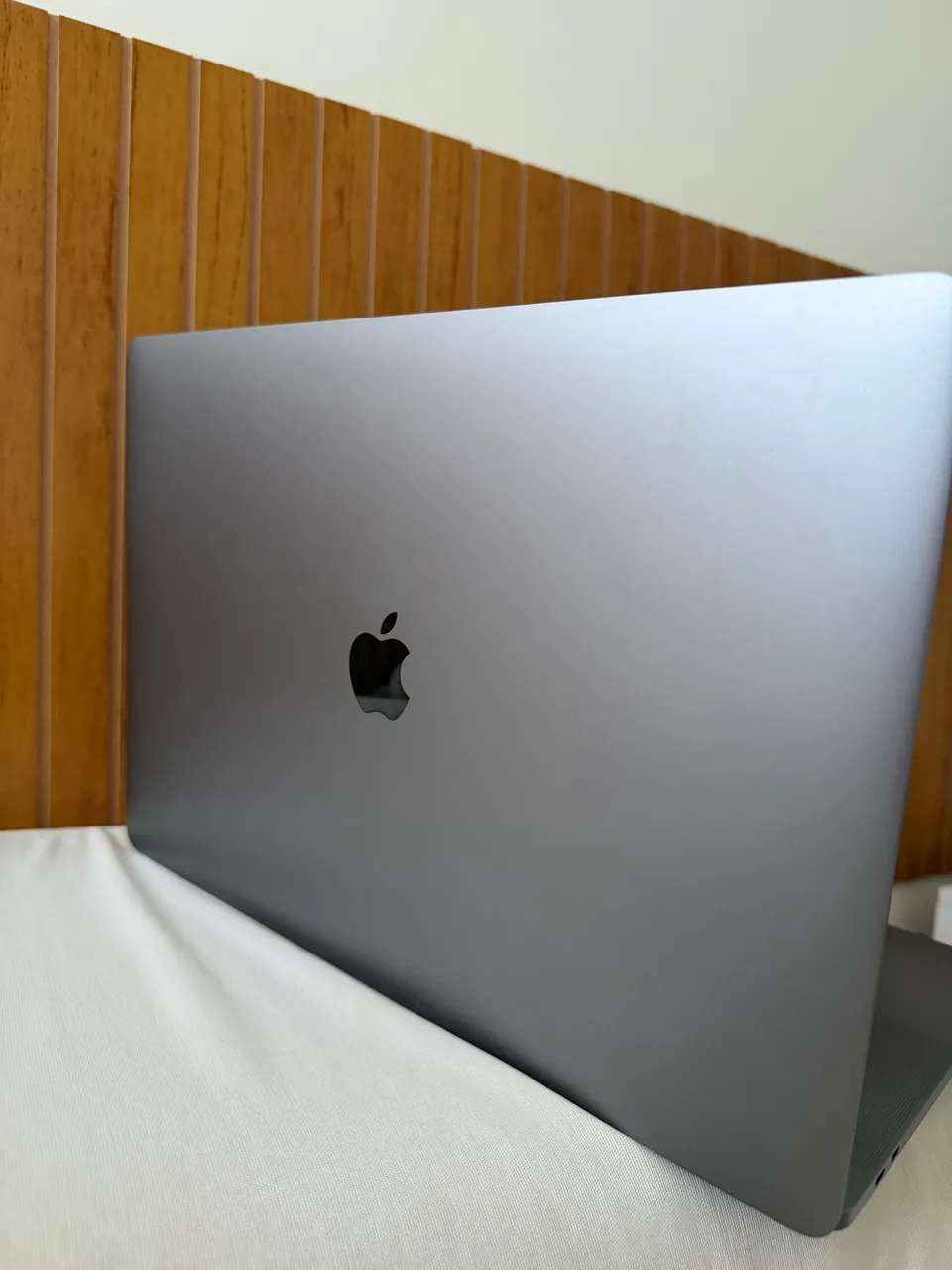 D10S ！AppleMacBook Pro 15inch 2016/70 D10S ！AppleMacBook Pro 15inch 2016/70 MacBook Pro (15-inch, 2016