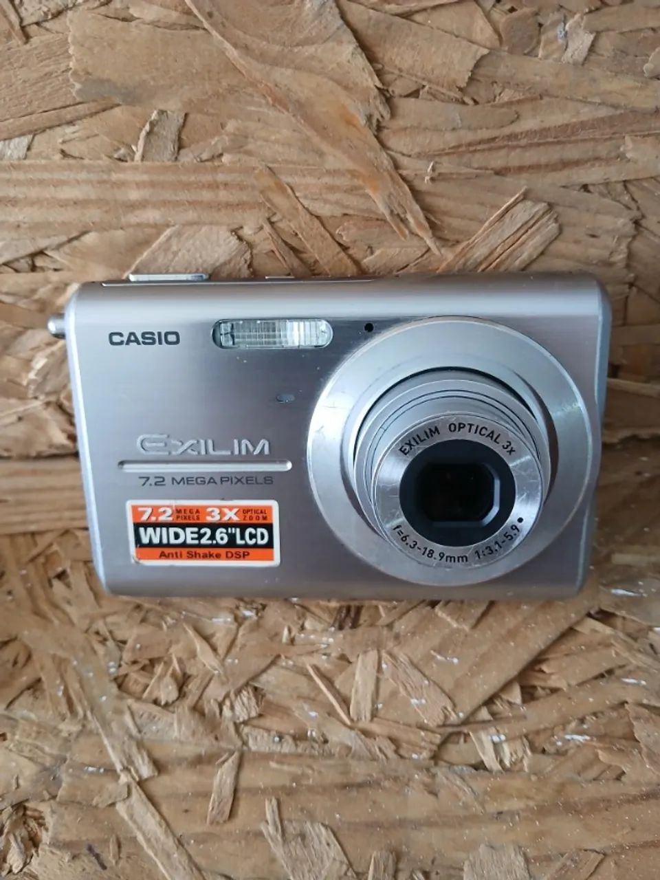 câmera digital casio exilim ex-z75 7.2 impecável, zero prateado