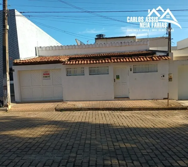 Casa de três quartos para alugar em Vitória da Conquista Bahia