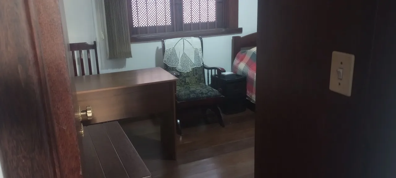 Quarto bairro ouro preto próximo ufmg