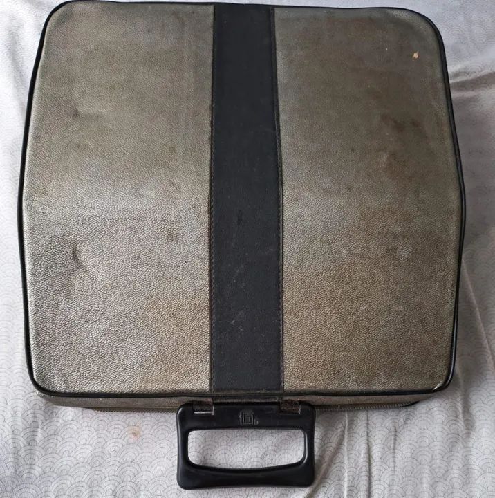 Máquina de escrever Olivetti Lettera 35 - Foto 6