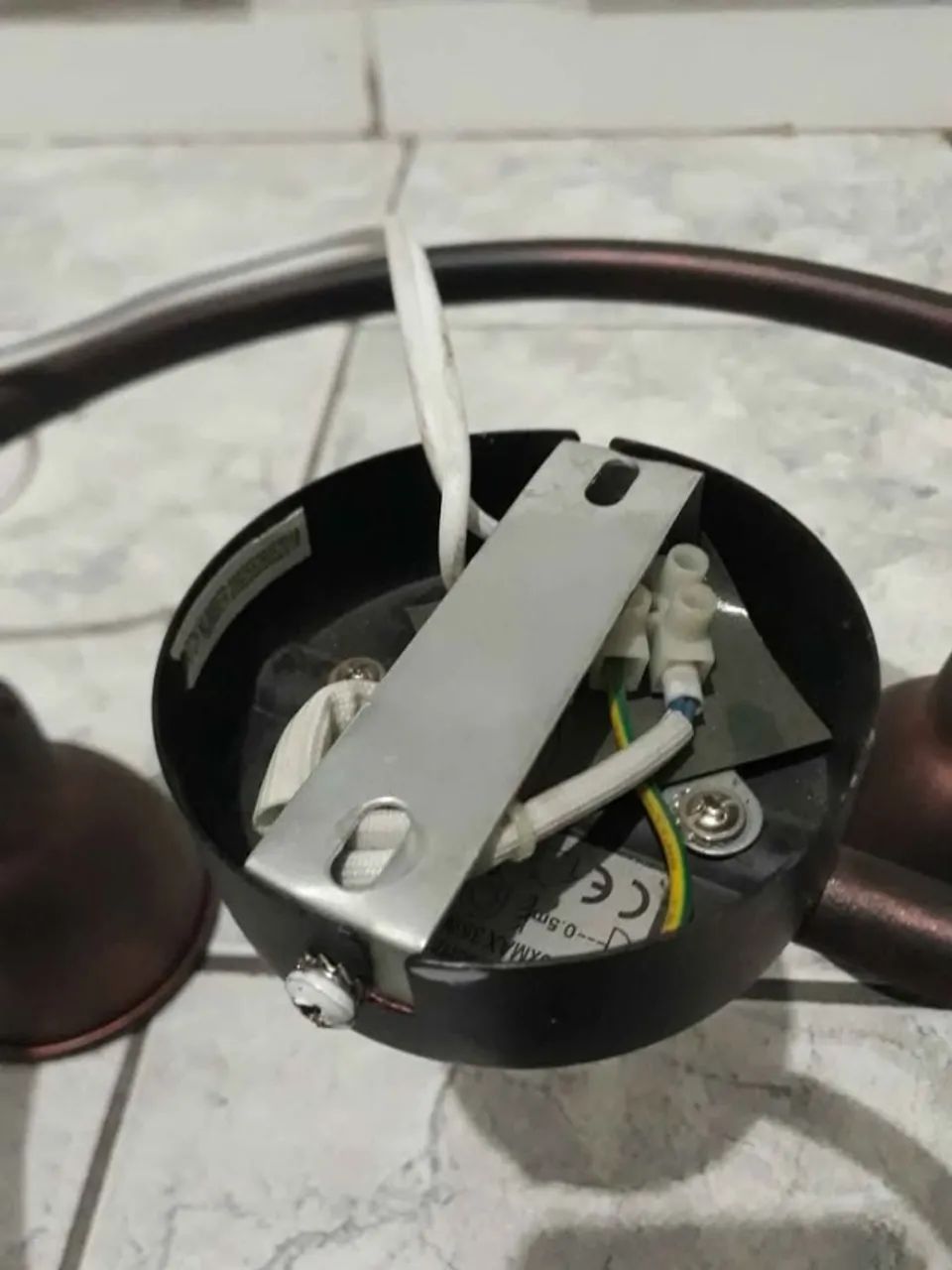 Luminaria spot de led direcional de três lampadas 35w cada, funcionando tudo certinho. - Foto 6