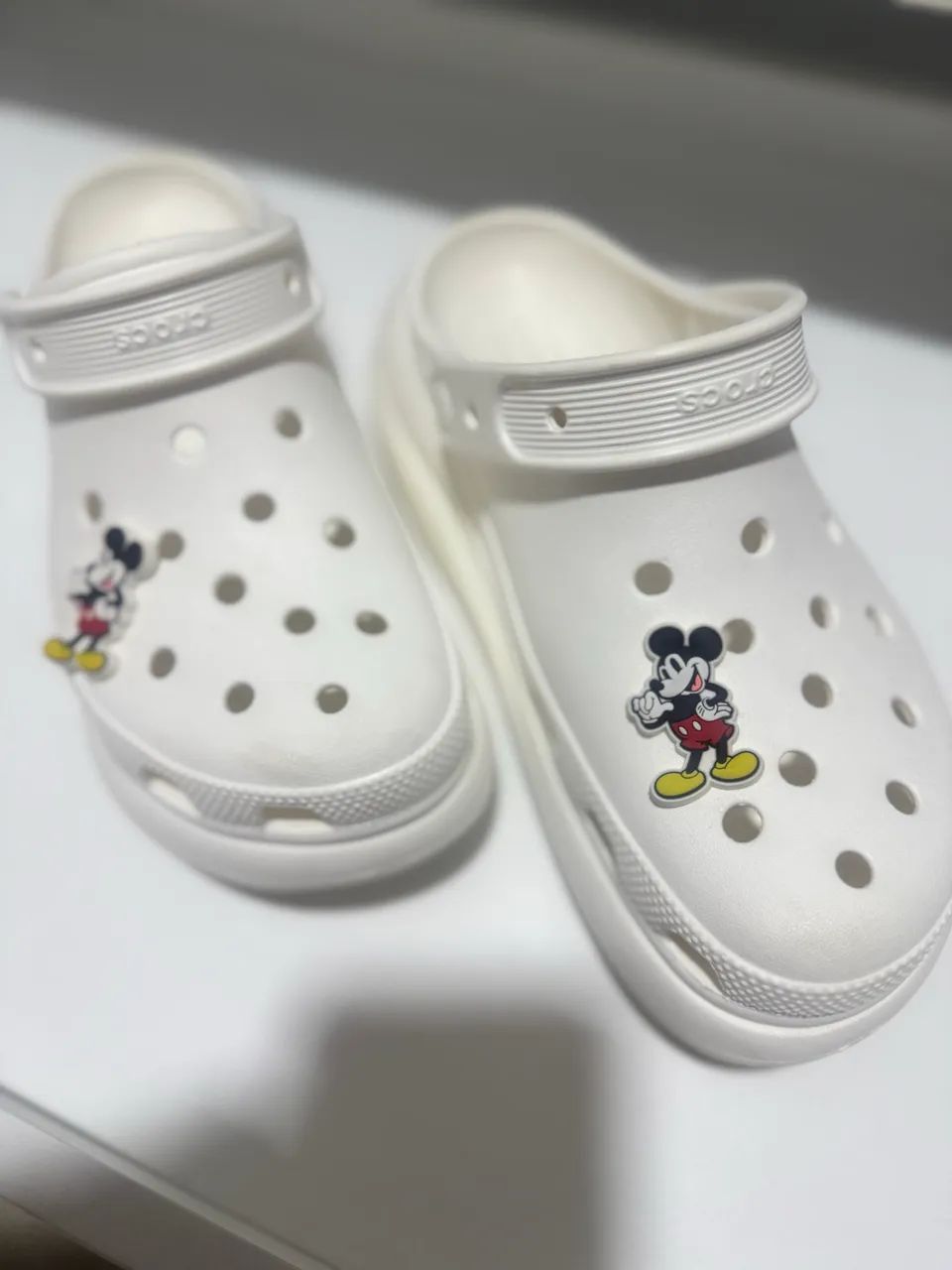 Sandália Crocs - Foto 5