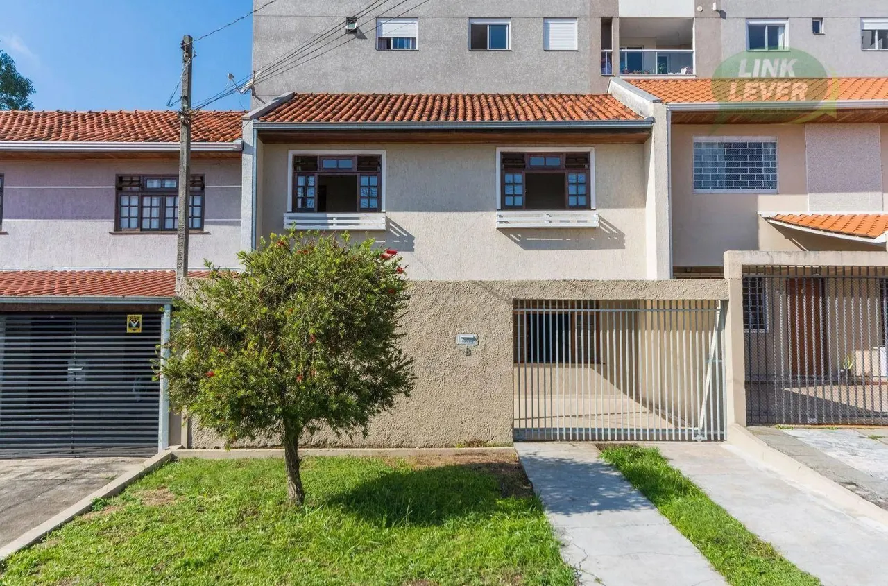 Sobrado com 3 dormitórios para alugar, 85 m² por R$ 3.385,00/mês - Tingui - Curitiba/PR
