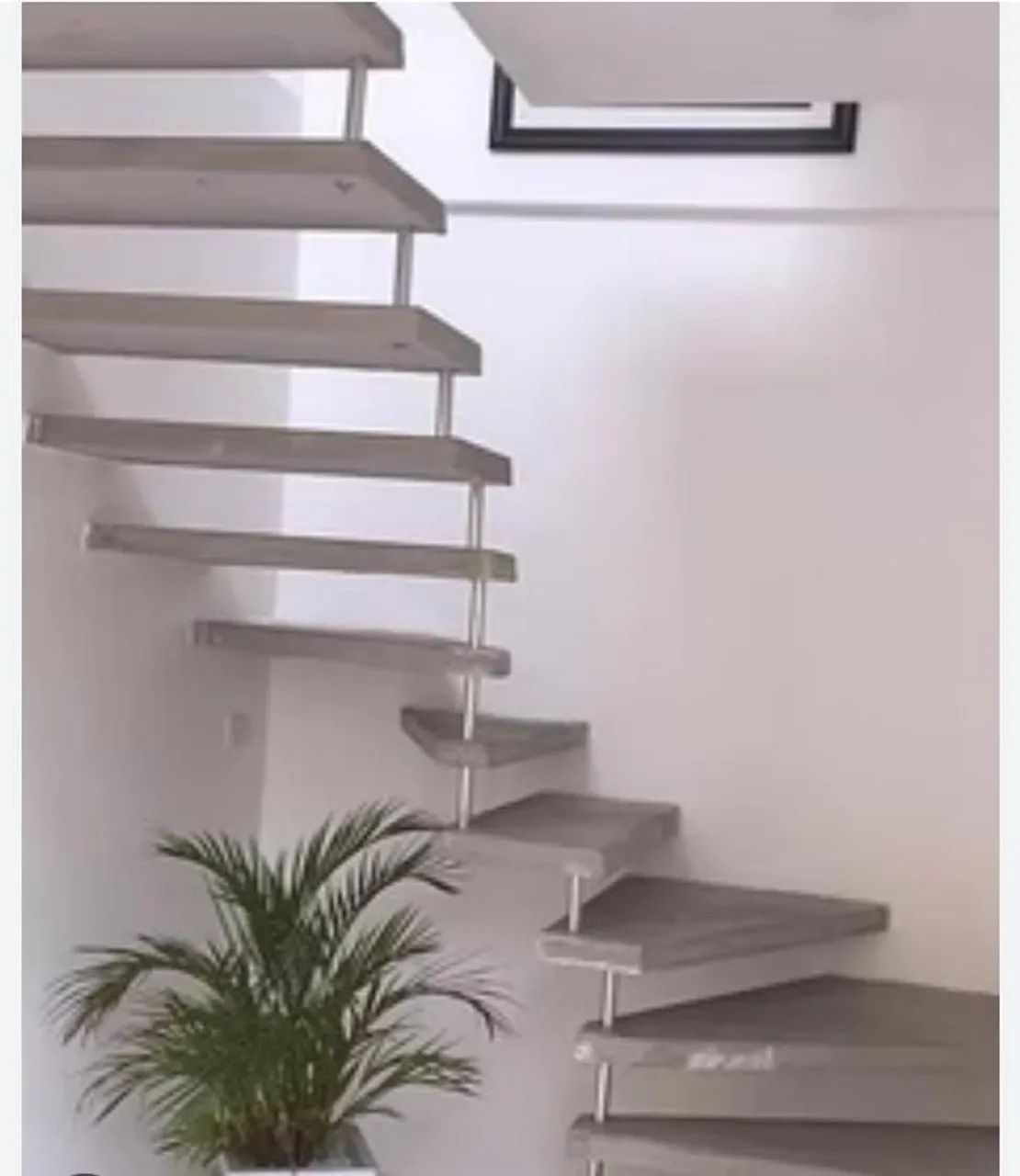 Selling precast staircase