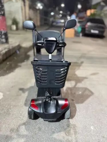 Scooter semi novo, carrinho cadeira elétrica moto deficientes cadeirante mobilidade idoso - Foto 2