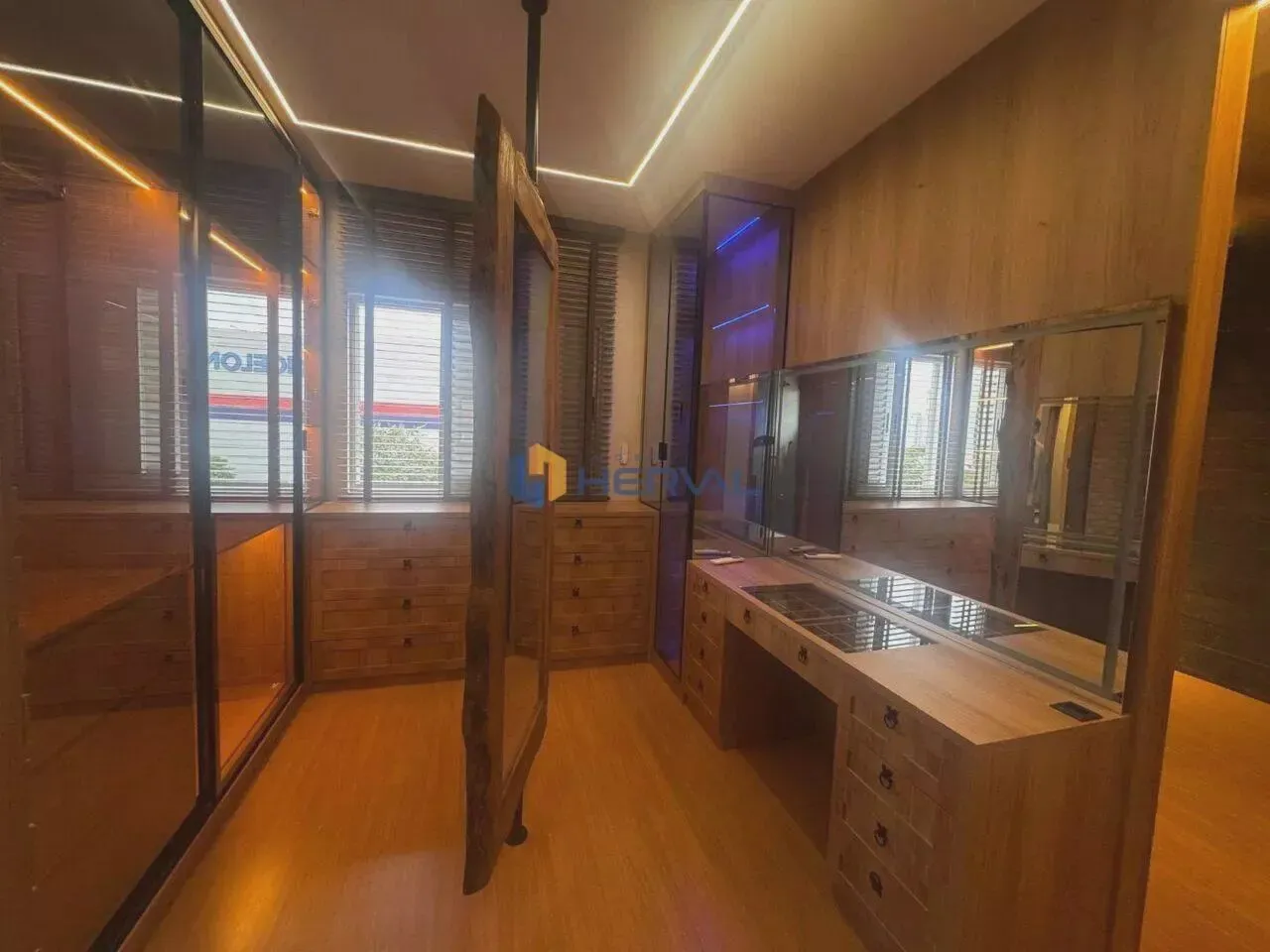 Apartamento Mobiliado para Locação Condomínio Palácio Real | Zona 07 Maringá