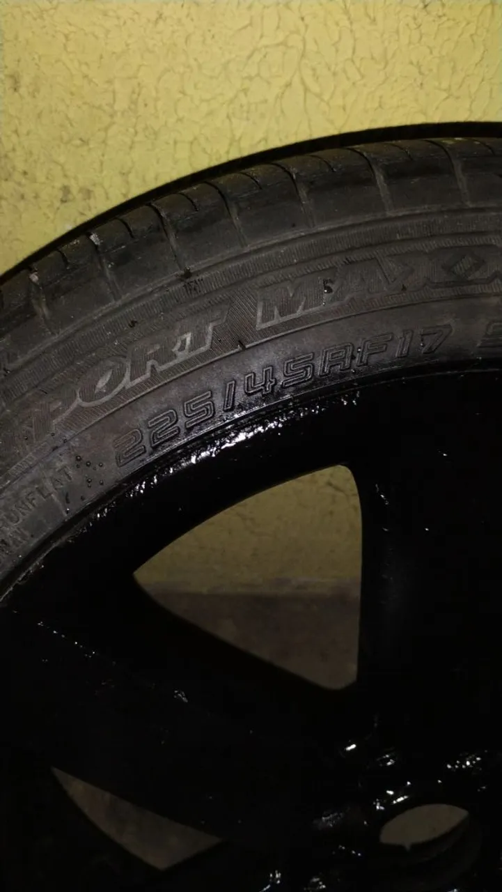 Pneu da BMW 320i