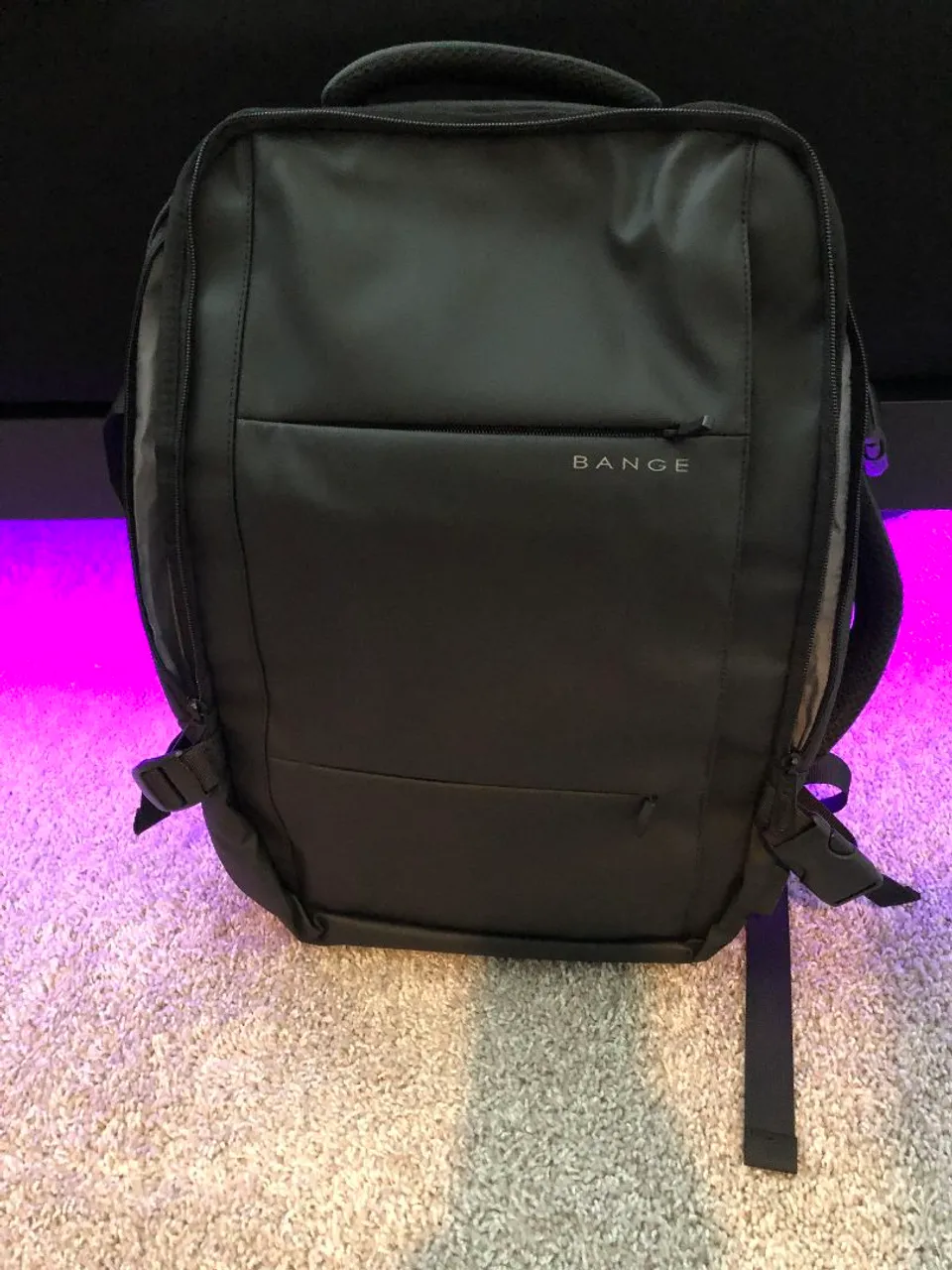 Mochila BANGE para Notebook - Nova e Funcional