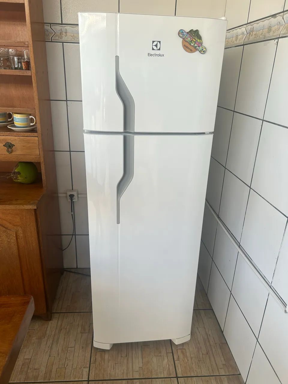 Geladeira Electrolux 260L DC35A semi nova 