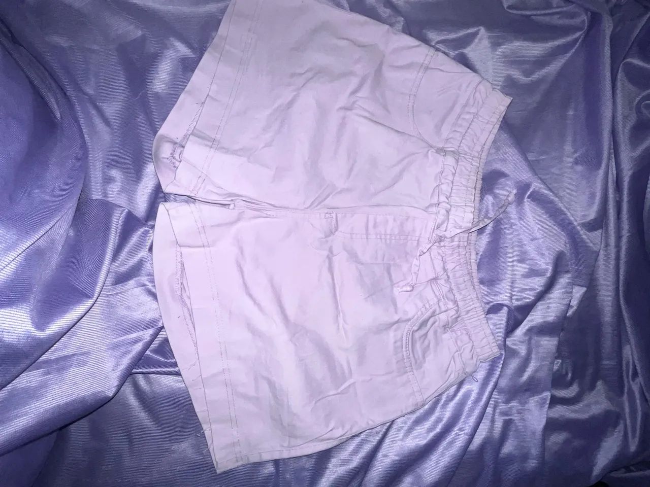 Shorts roxo