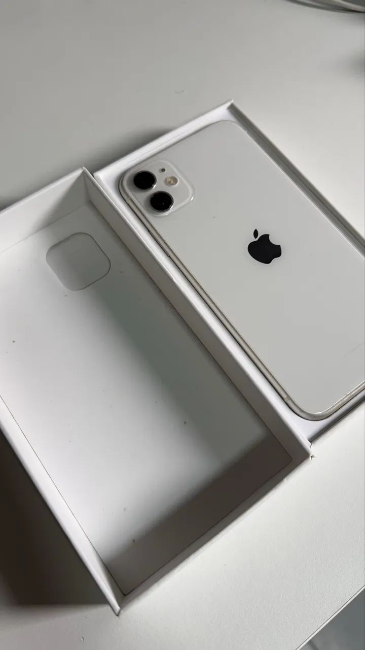 iPhone 11 - Branco - Foto 2
