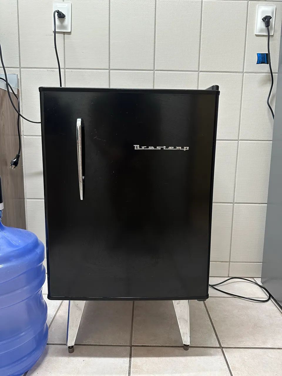 Frigobar Brastemp Preto Usado - Funcionando perfeitamente