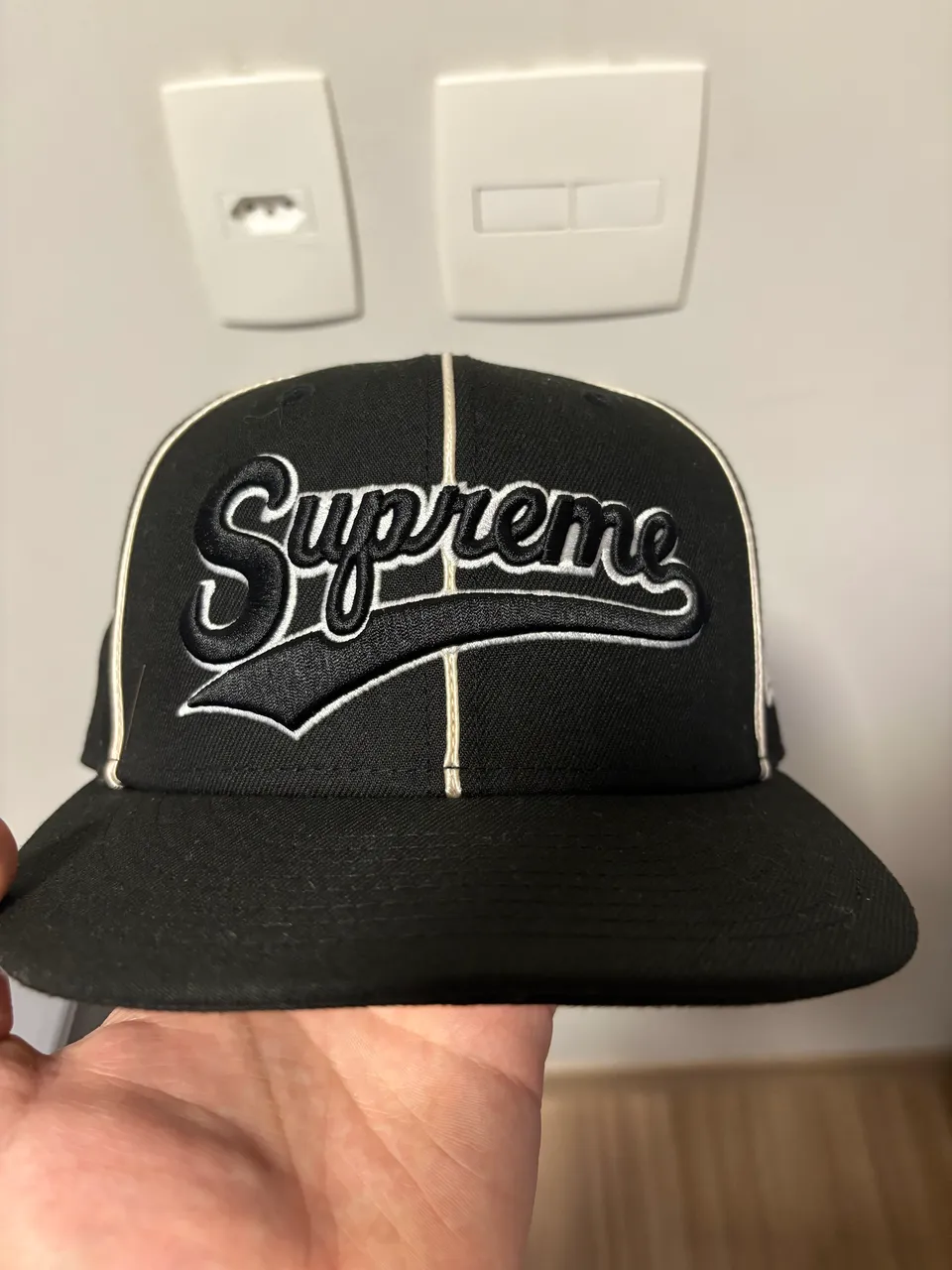 Boné New Era x Supreme Logo Devil original 7 1/2 - Acessórios