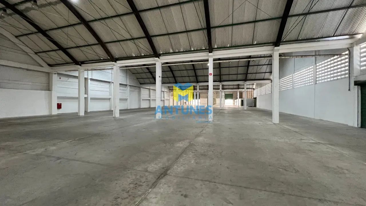 Alugue Galpão Condomínio próximo Aeroporto e Imbiribeira, 2.400m² com Doca - Foto 11