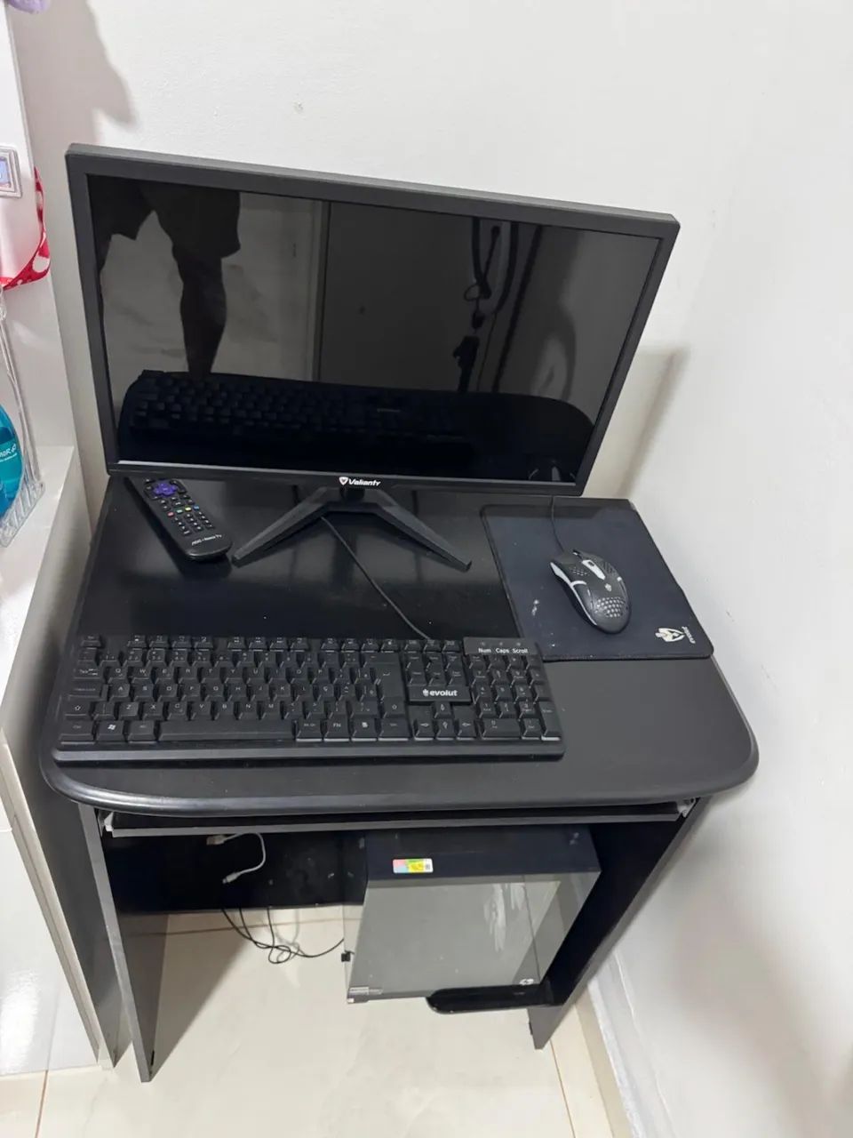 Vende-se computador seminovo.