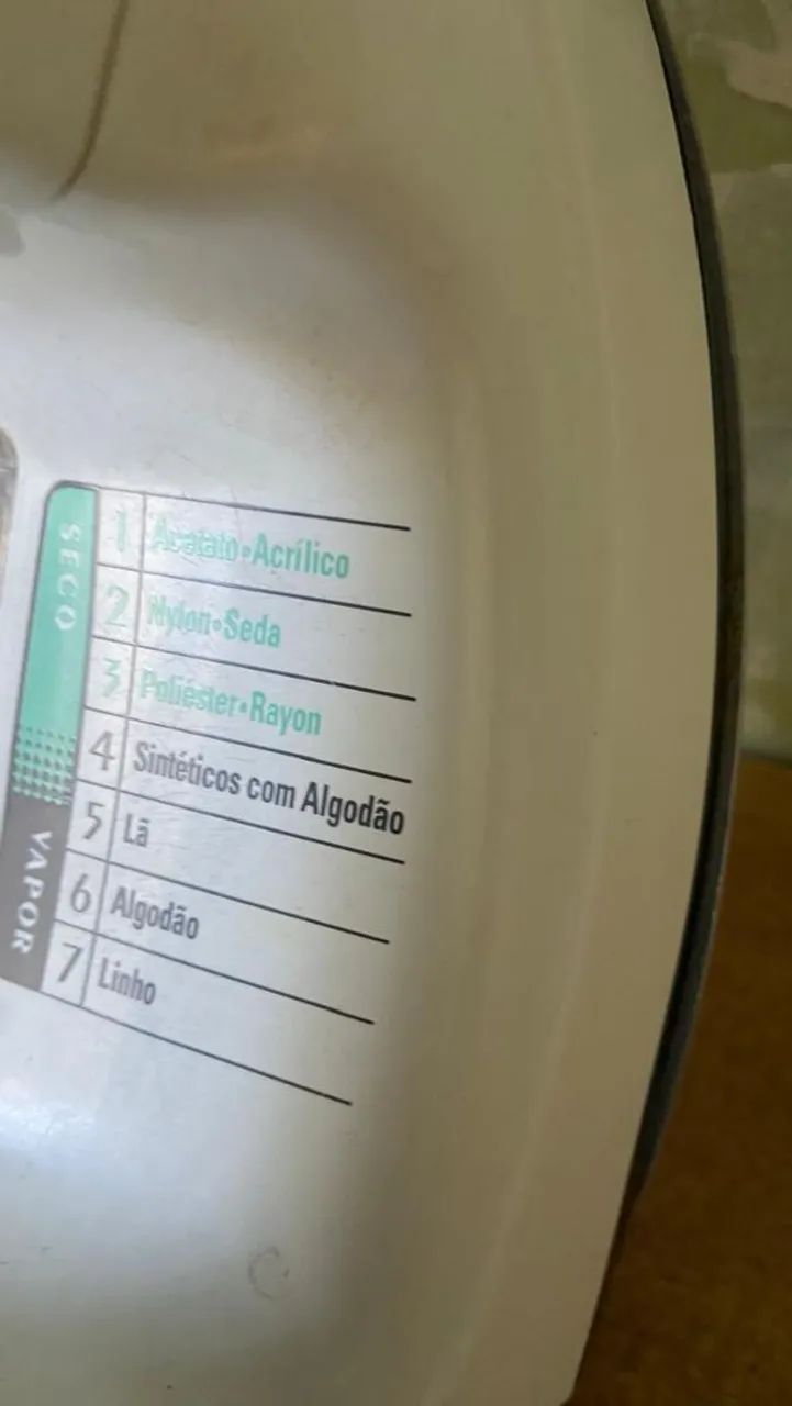 FERRO BRACK DECKER    DE PASSAR ROUPA  - Foto 2