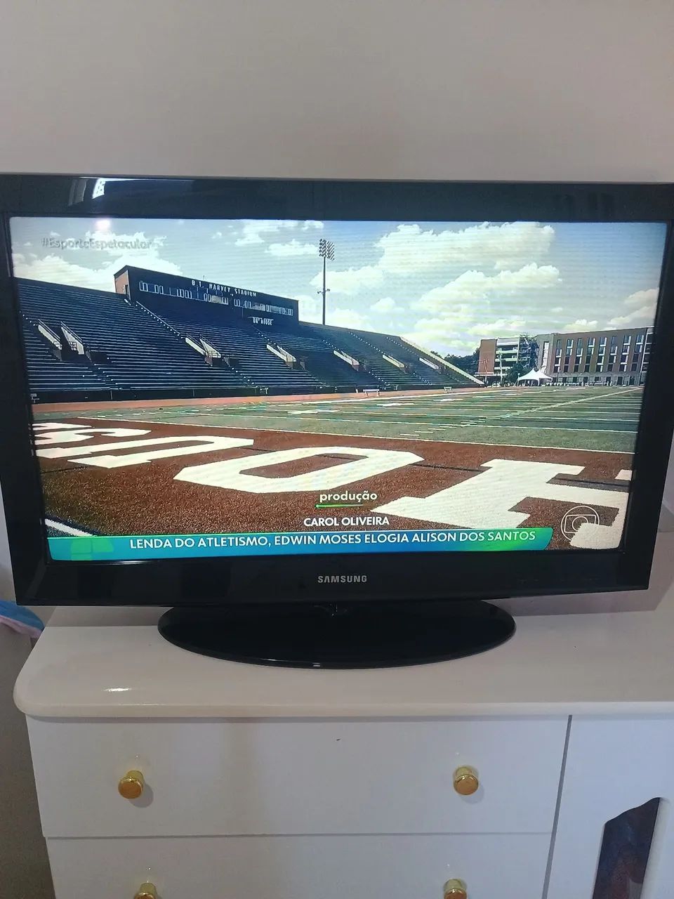 TV 